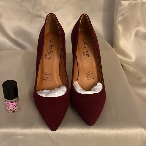 Cathy Jean stiletto pointy toe high heel pump, red size 7.5 suede leather - Picture 2 of 7